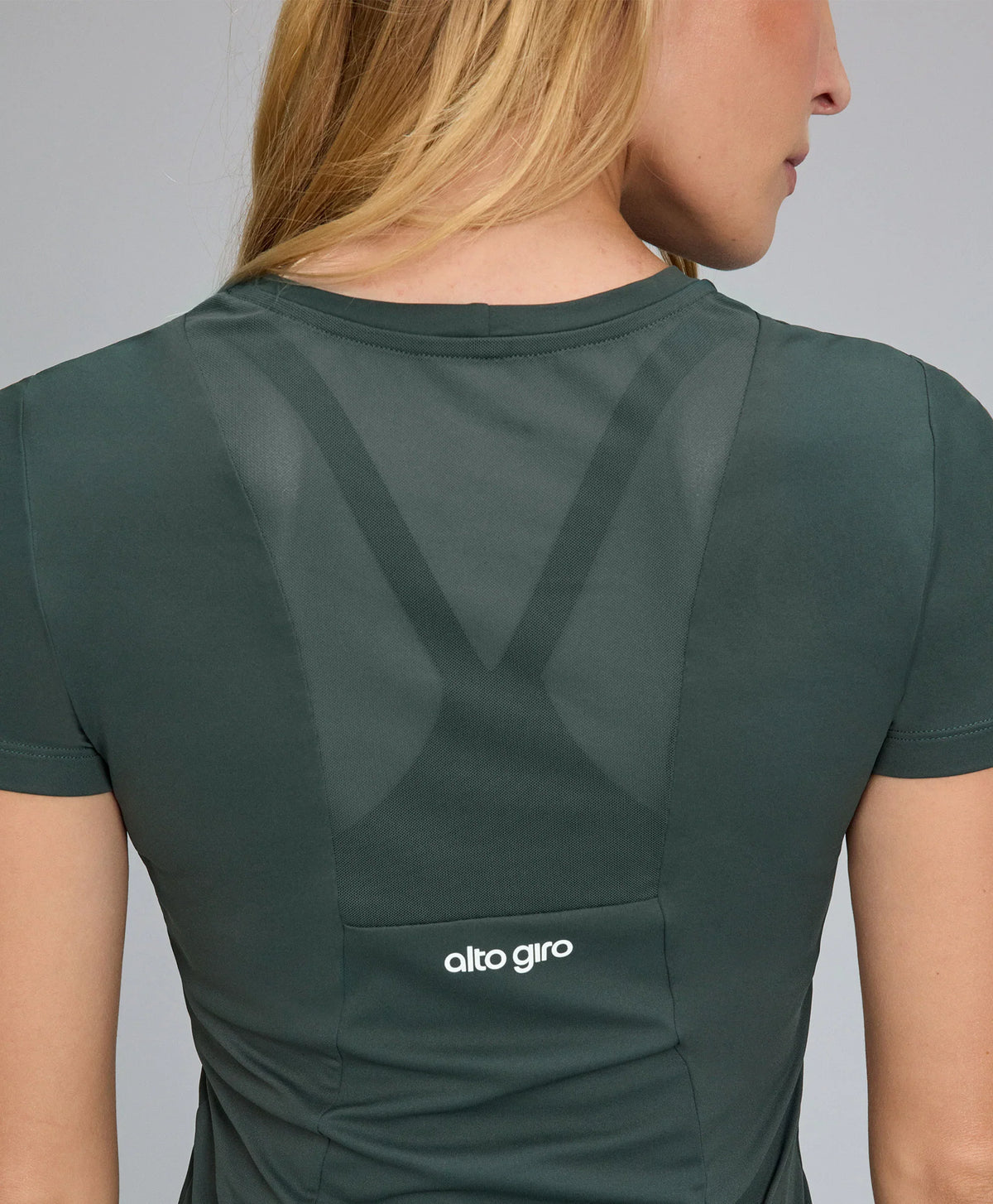 T-shirt Com Tule e Refletivos Verde Escuro Alto Giro