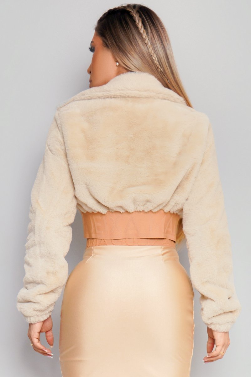 Casaco Pelucia Faixa Logo Maria Gueixa Bege