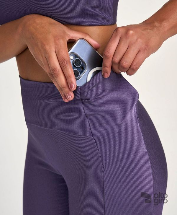 Legging Rib Shine C/ Bolso Roxo Velvet Alto Giro