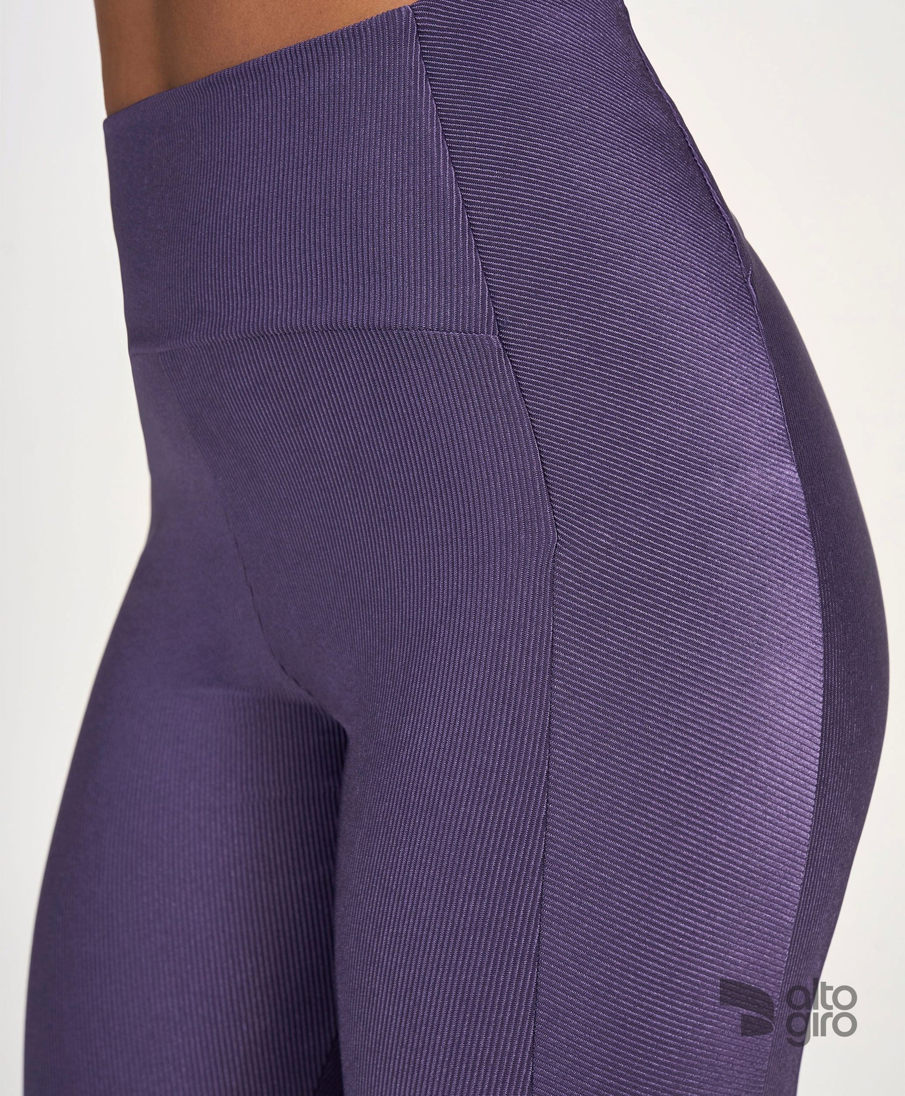 Legging Rib Shine C/ Bolso Roxo Velvet Alto Giro