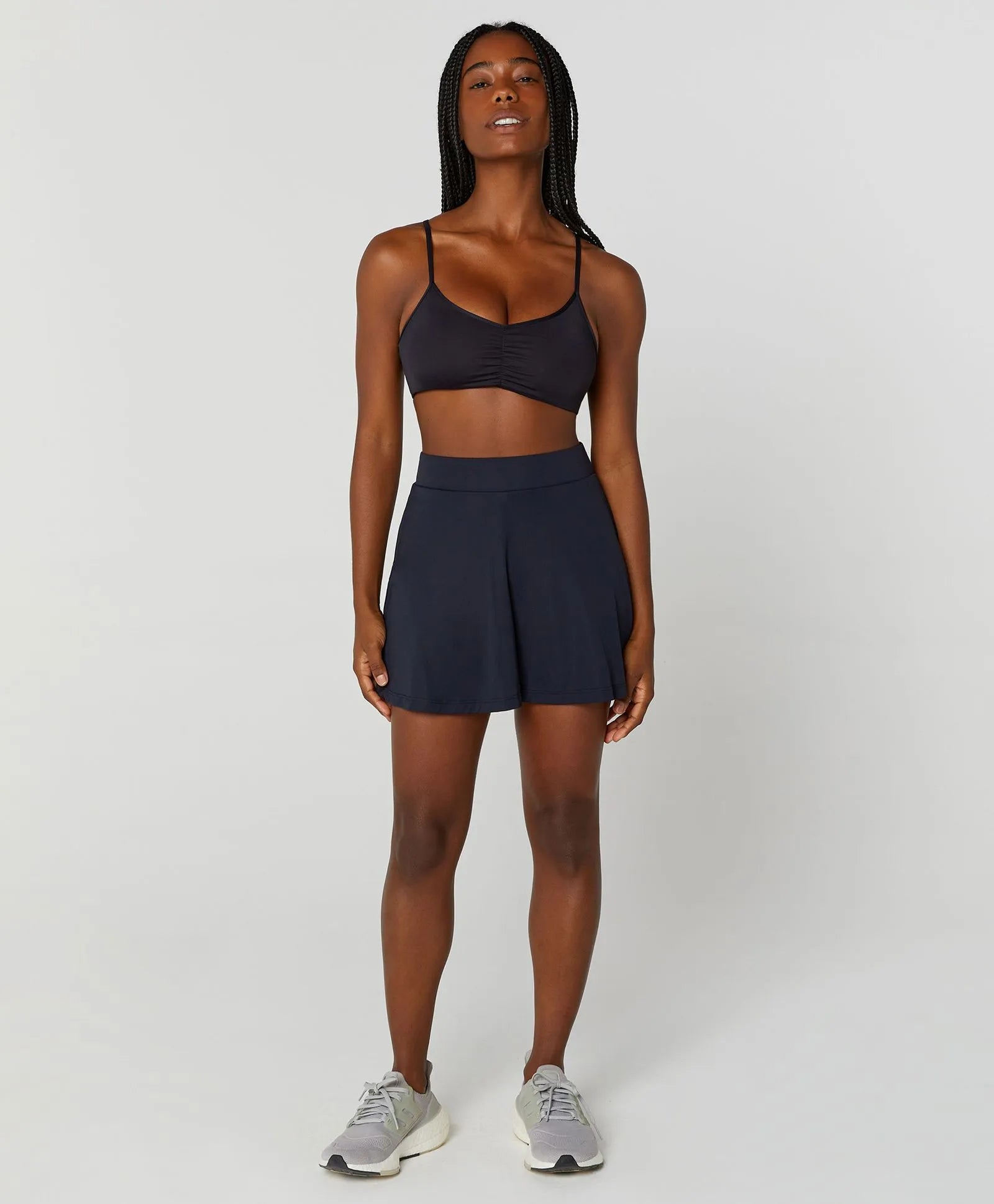 Saia-shorts Eterna Sobreposta Evase Preto Alto Giro