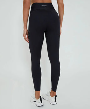 Legging Recortes Tule e Refletivos Preto Alto Giro