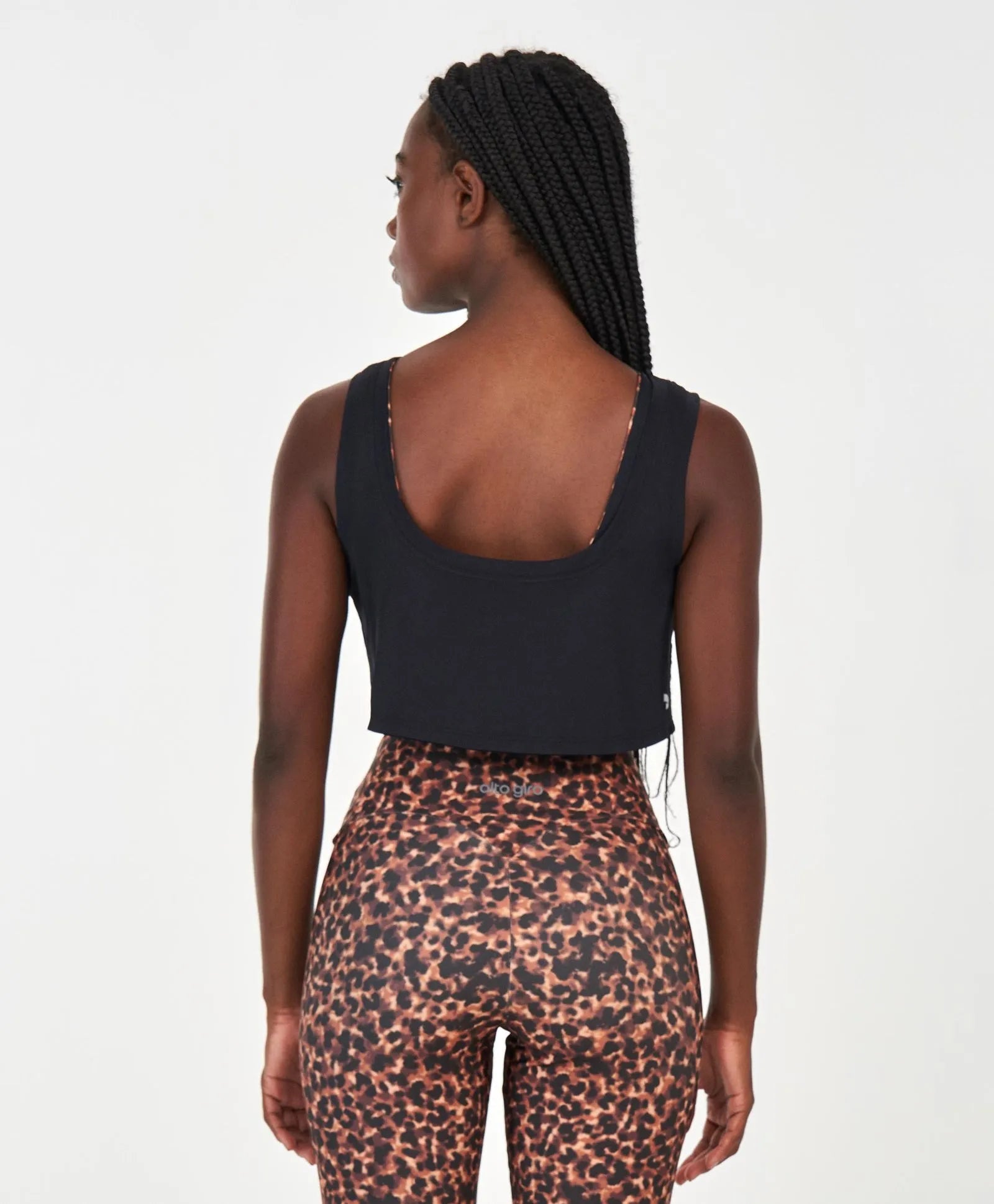 Regata Super Cropped Frente e Costas Preto Alto Giro