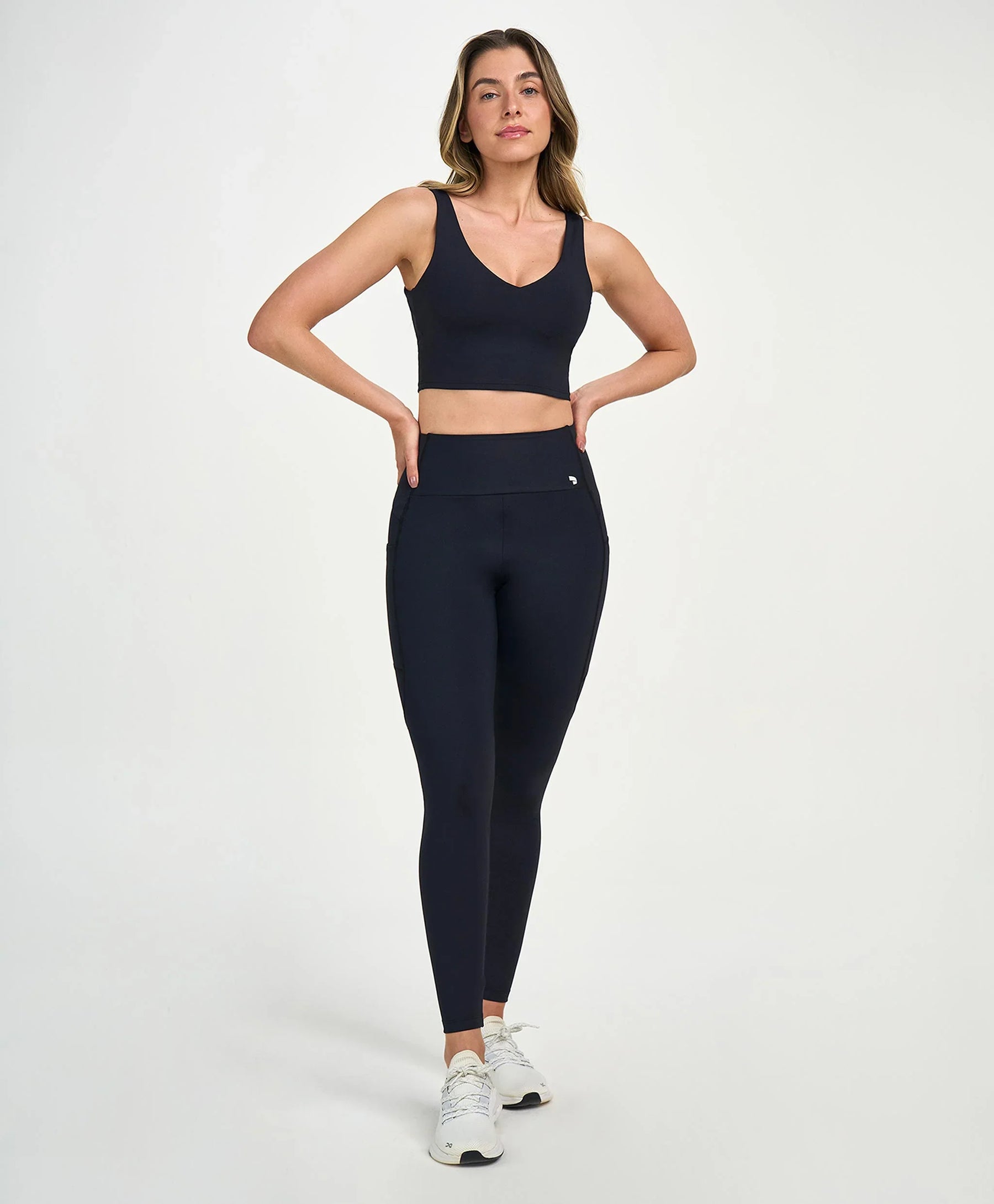 Legging Bolsos Laterais Preto Alto Giro