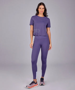 T-shirt Abertura Unilateral Roxo Velvet Alto Giro