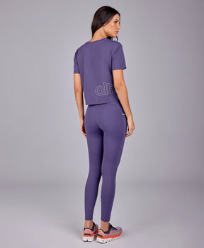 T-shirt Abertura Unilateral Roxo Velvet Alto Giro