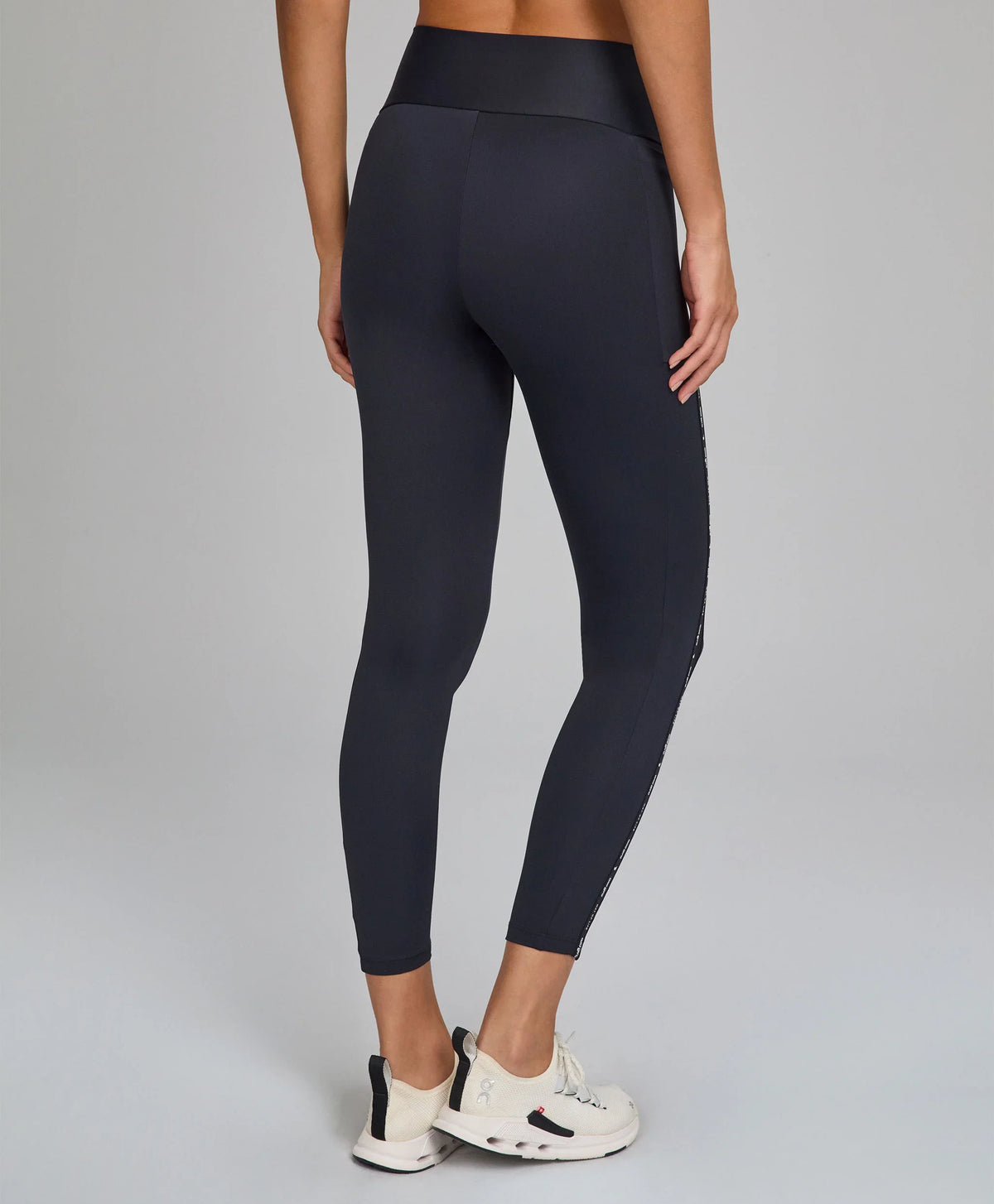 Legging Elástico AG Tule e Bolsos Preto Alto Giro