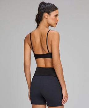 Top Shine Alças Finas Preto Alto Giro