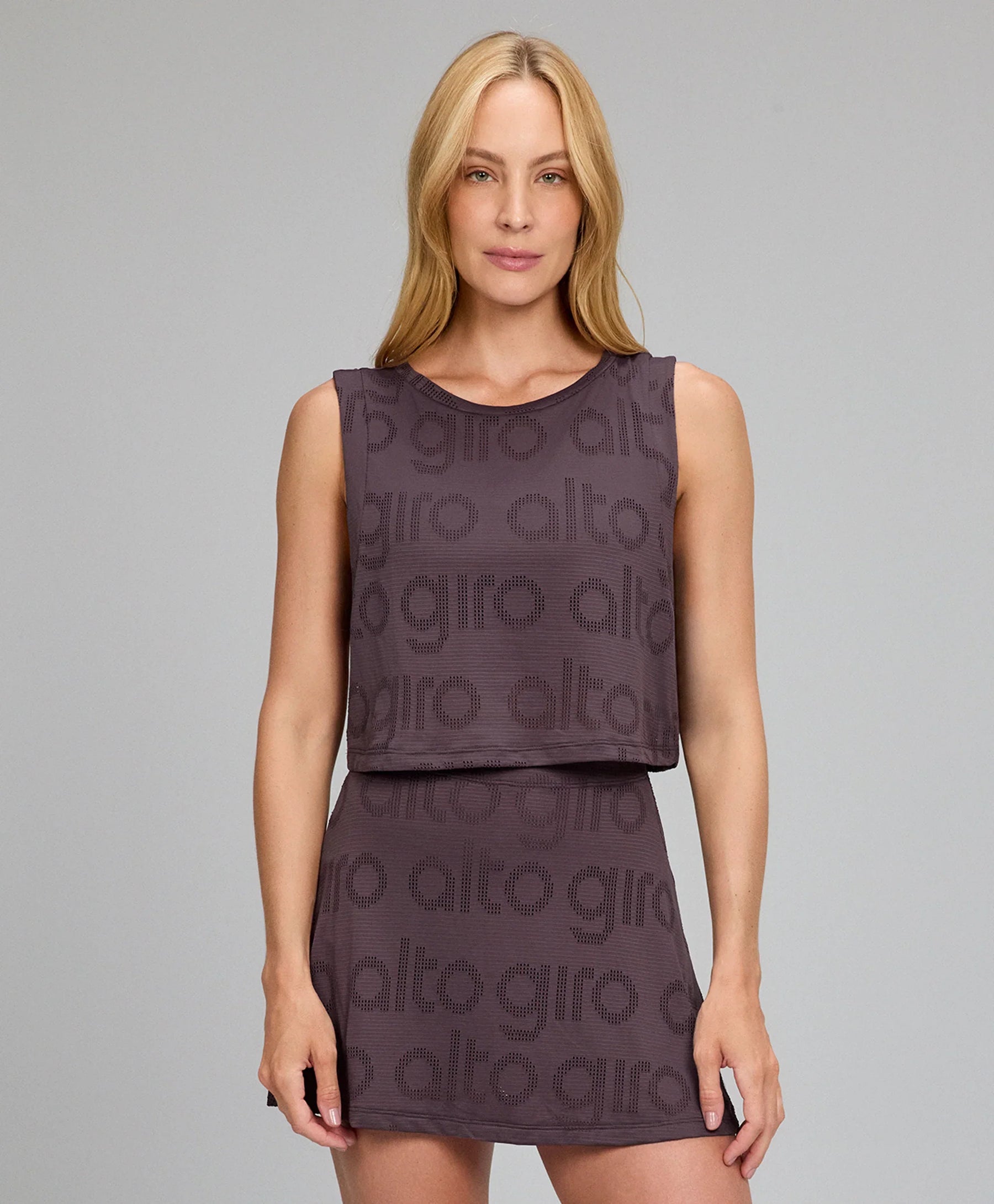 Regata Cropped Mesh Marrom Nobre Alto Giro