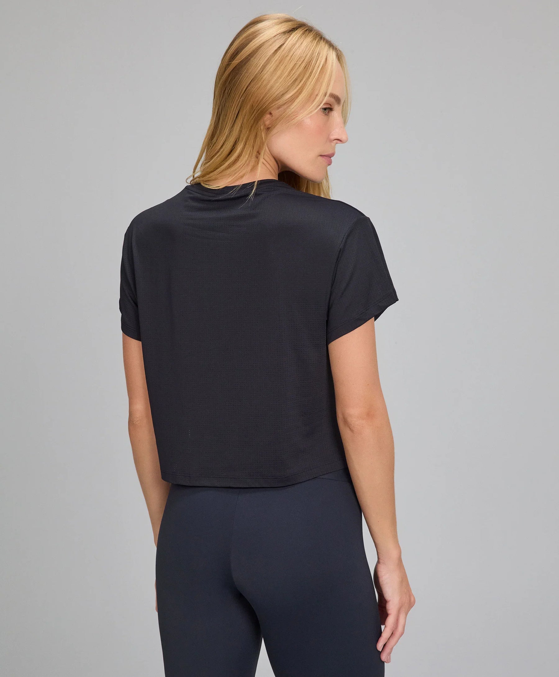 T-shirt Símbolo Aerodry Preto Alto Giro