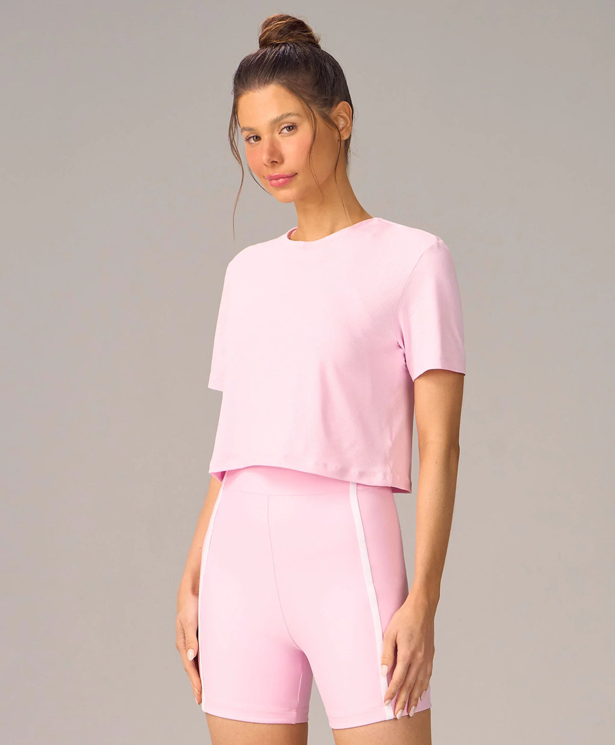 T-shirt Com Abertura e Estampa Rosa Alto Giro