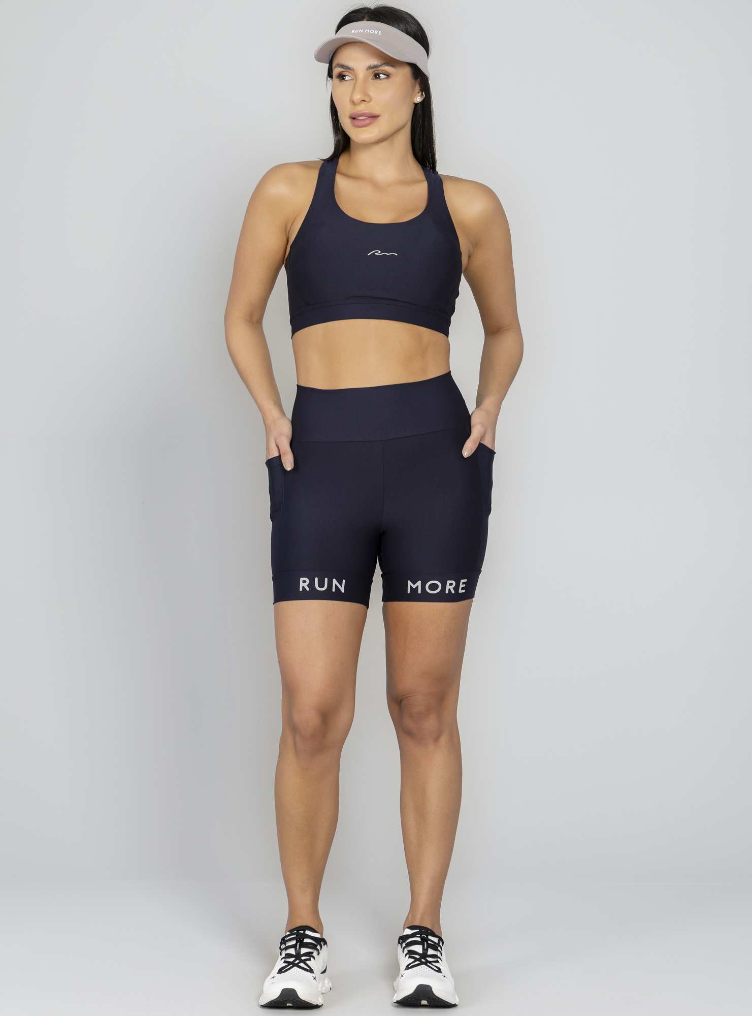 Bermuda Baixa Pace Preto Run More
