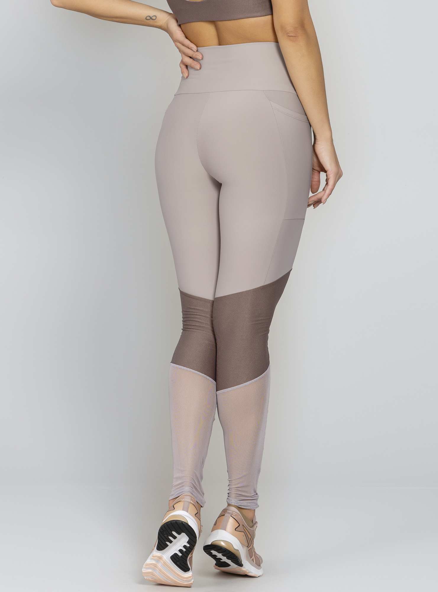 Legging Com Bolso Cinza Run More