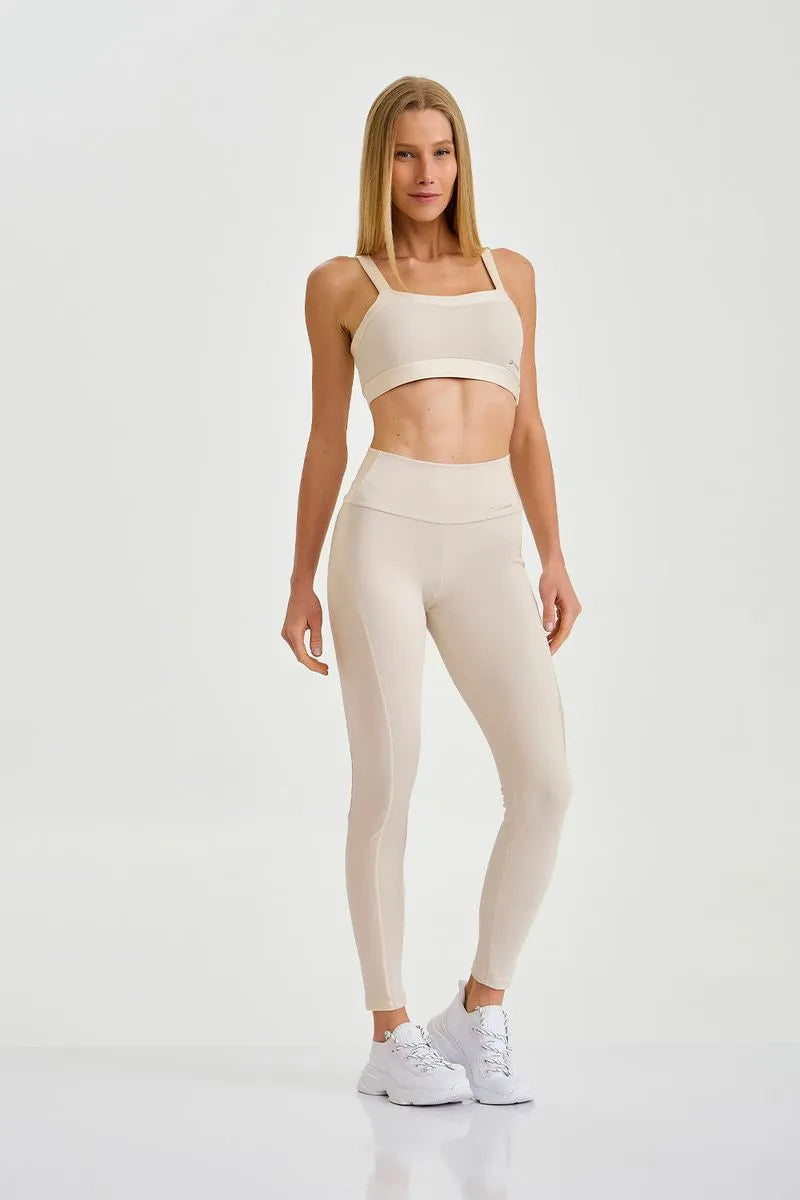 Top Pro Com Brilho Off White Caju Brasil