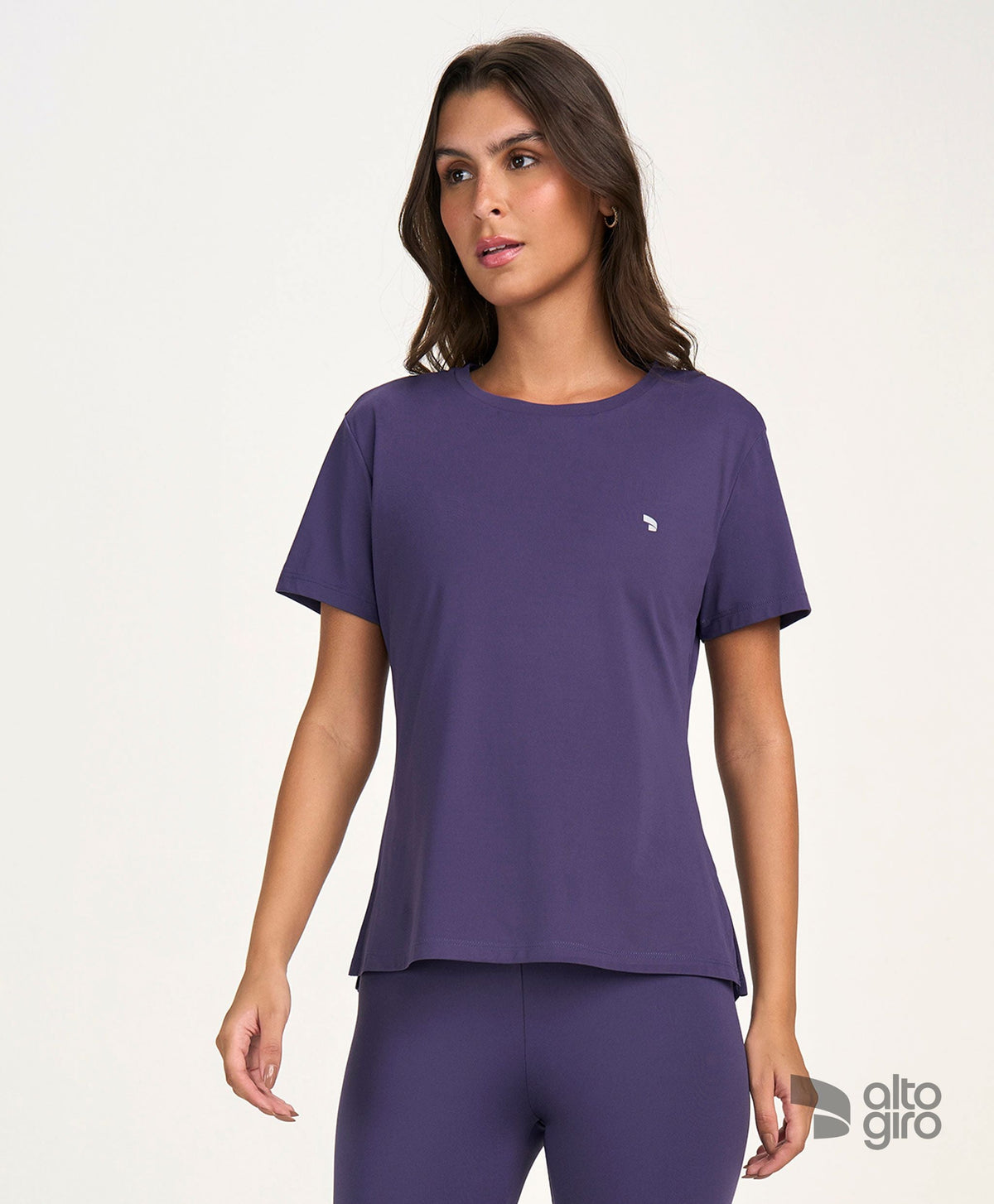 T-shirt Eterna Gola Redonda Roxo Velvet Alto Giro