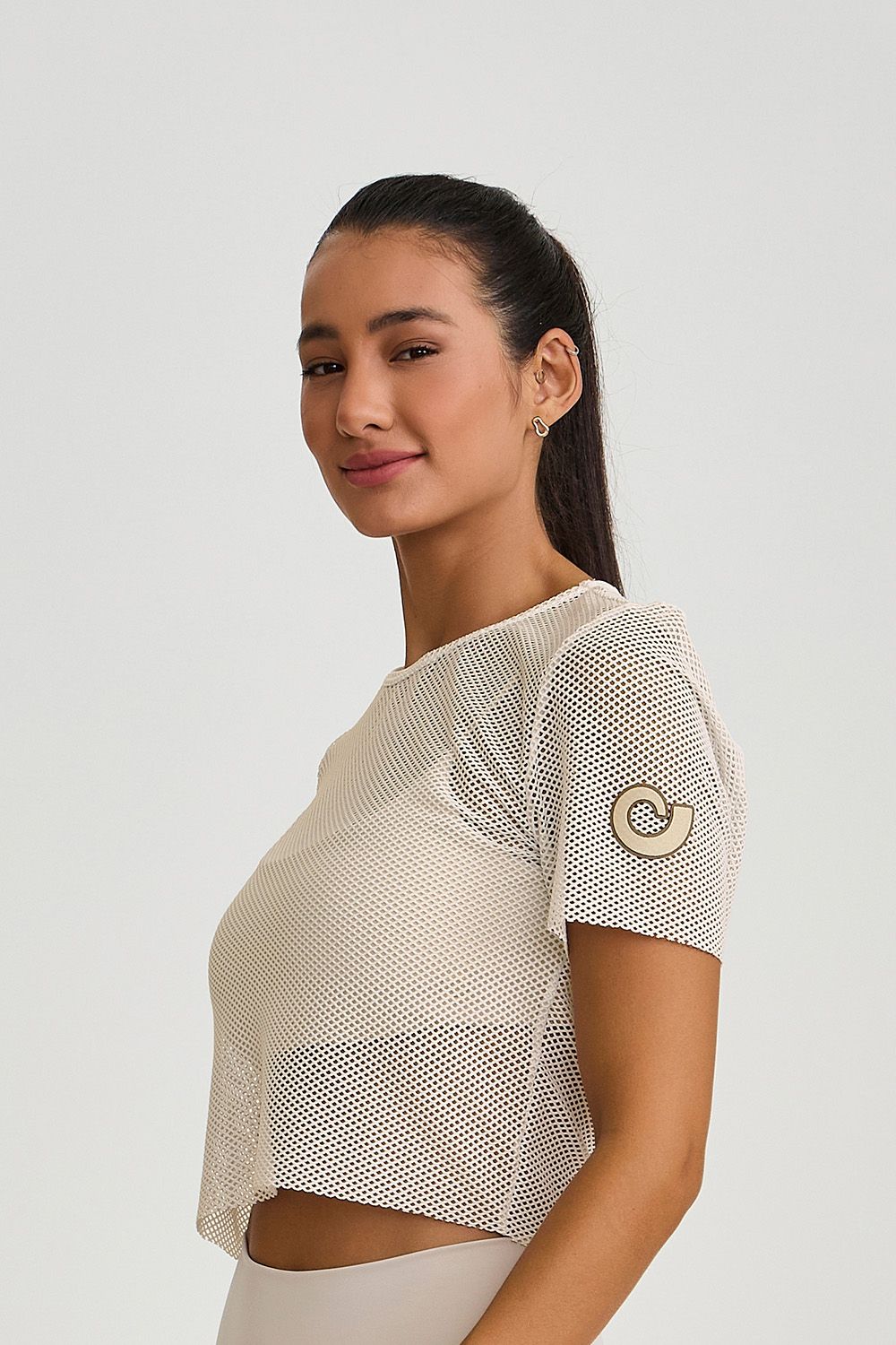 Cropped De Tela Com Aplicação Off White Caju Brasil