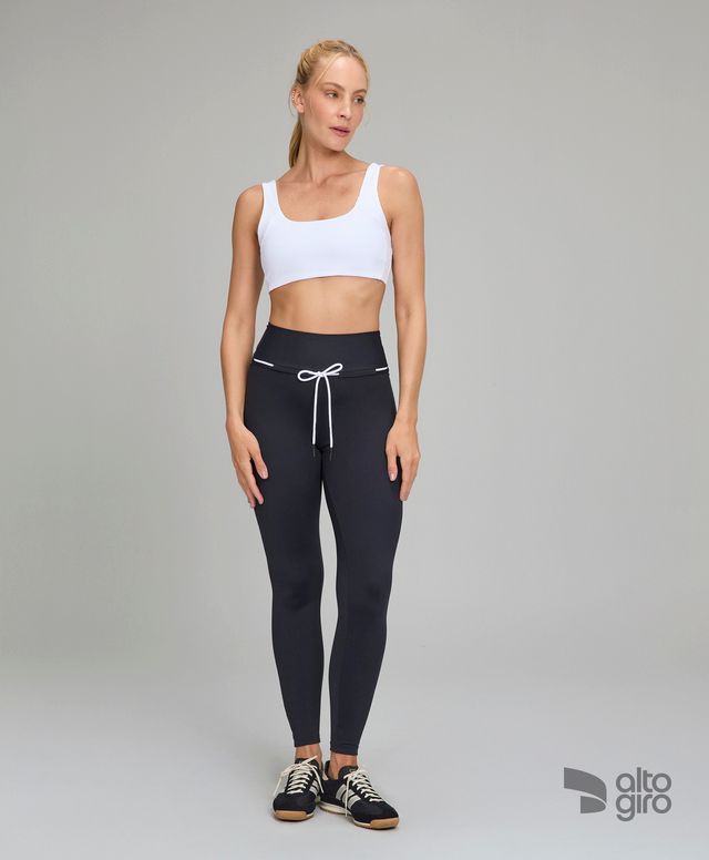 Legging Com Bolsos e Cordão Preto Alto Giro