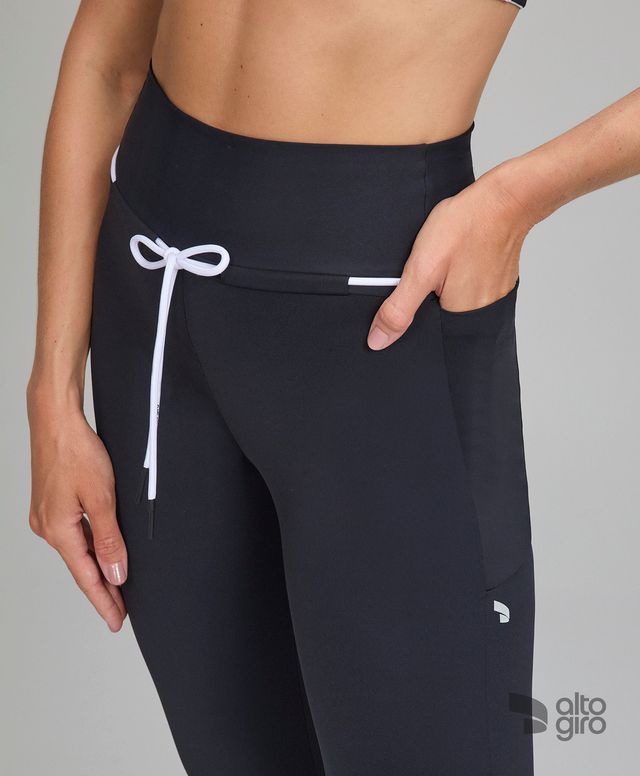 Legging Com Bolsos e Cordão Preto Alto Giro