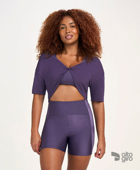 T-shirt Cropped Torcido Costas Roxo Velvet Alto Giro
