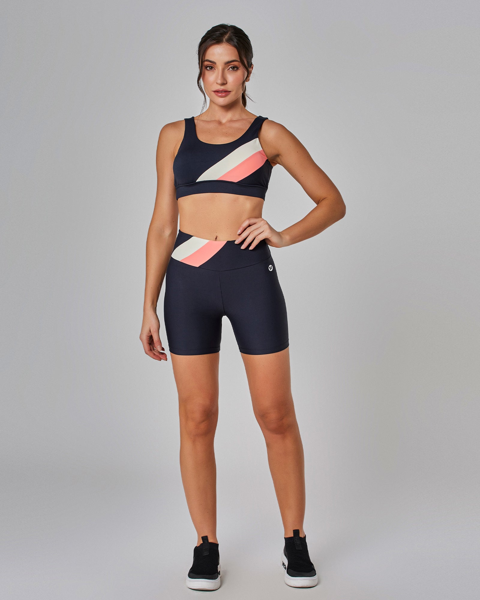 Shorts Tricolor Motion Preto Vestem