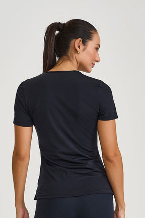 Blusa Uv Com Abertura Na Barra Preto Caju Brasil