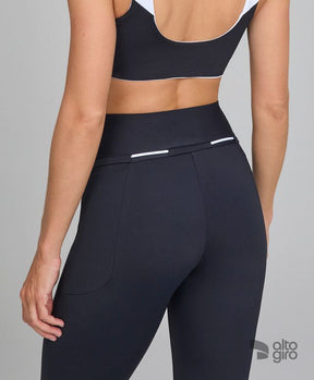 Legging Com Bolsos e Cordão Preto Alto Giro