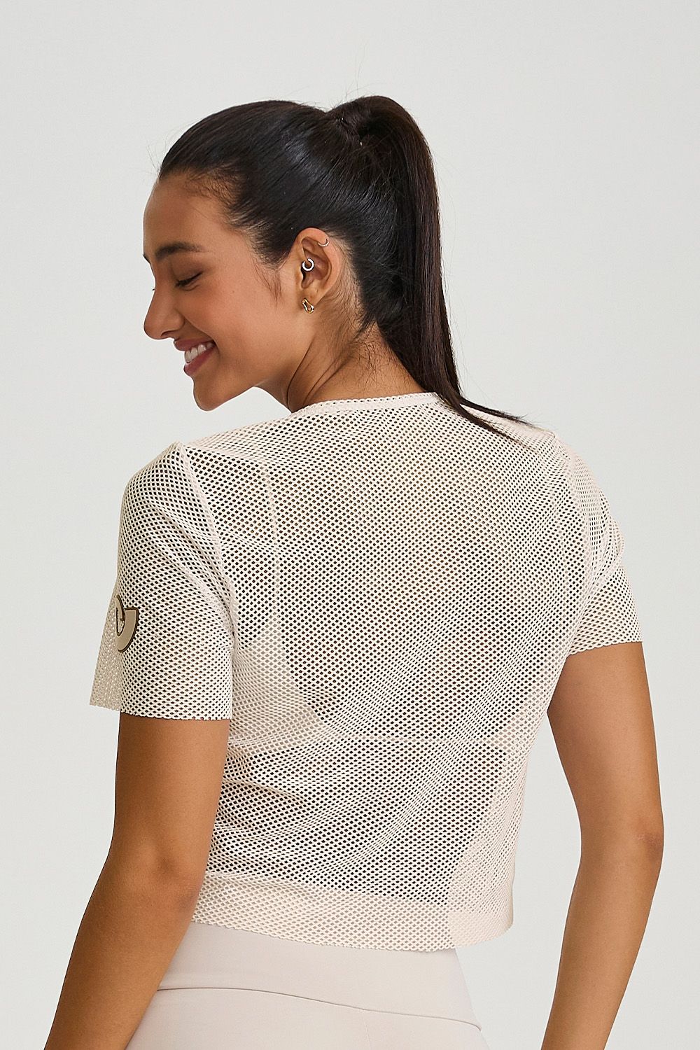 Cropped De Tela Com Aplicação Off White Caju Brasil