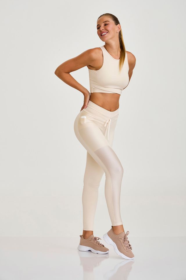 Top Cropped Nakay Barra Assimetrica Off White Caju Brasil