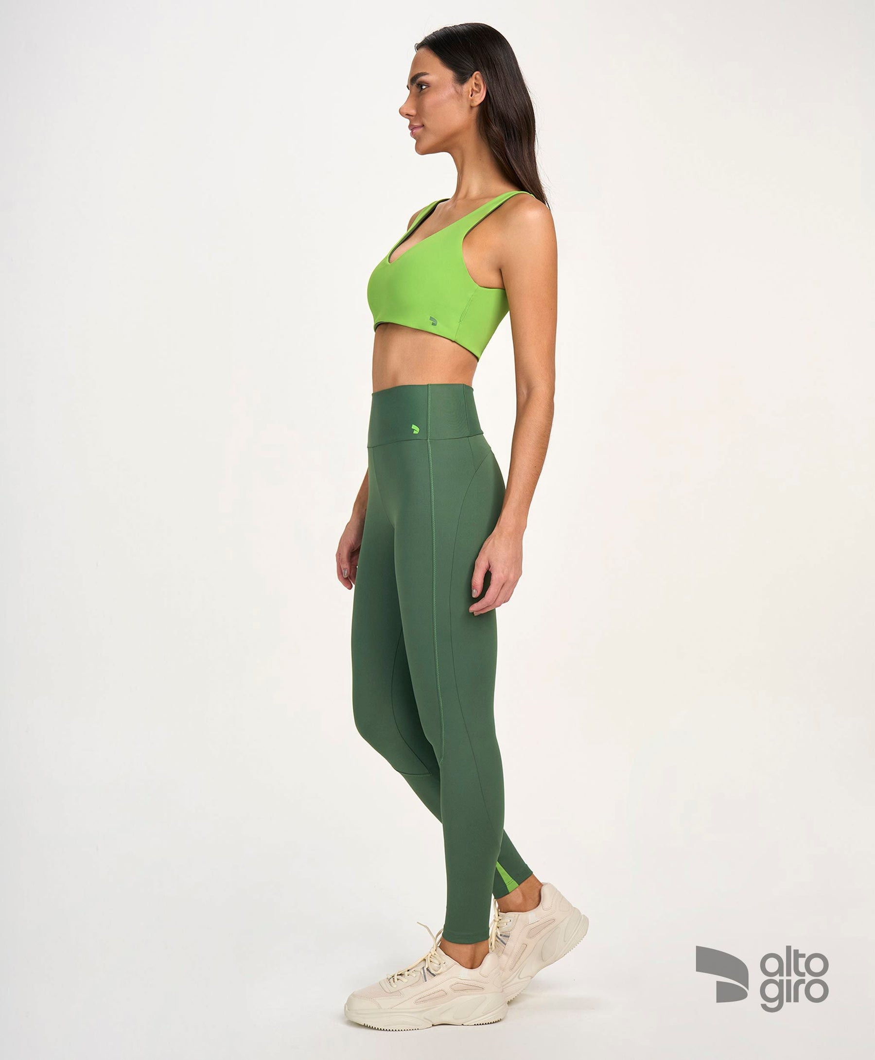Legging Zig Com Recortes Verde Eden Alto Giro