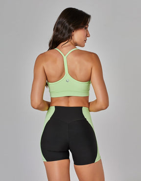 Shorts com Recortes Connect Preto Vestem