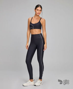 Legging Assimetrica Listras e Bolsos Preto Alto Giro